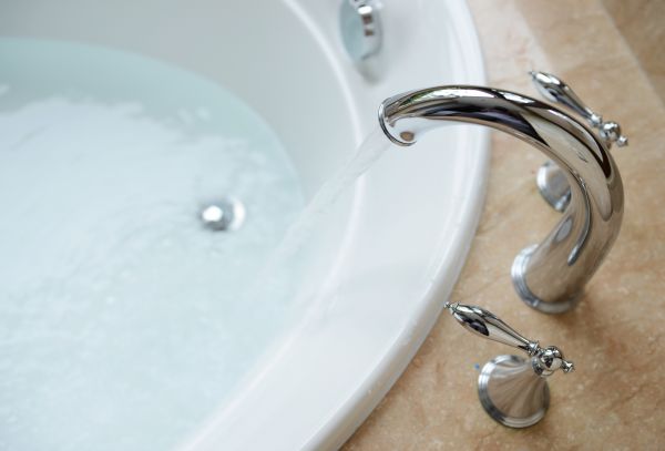 Cost of Tub Faucet Replacement in Denton